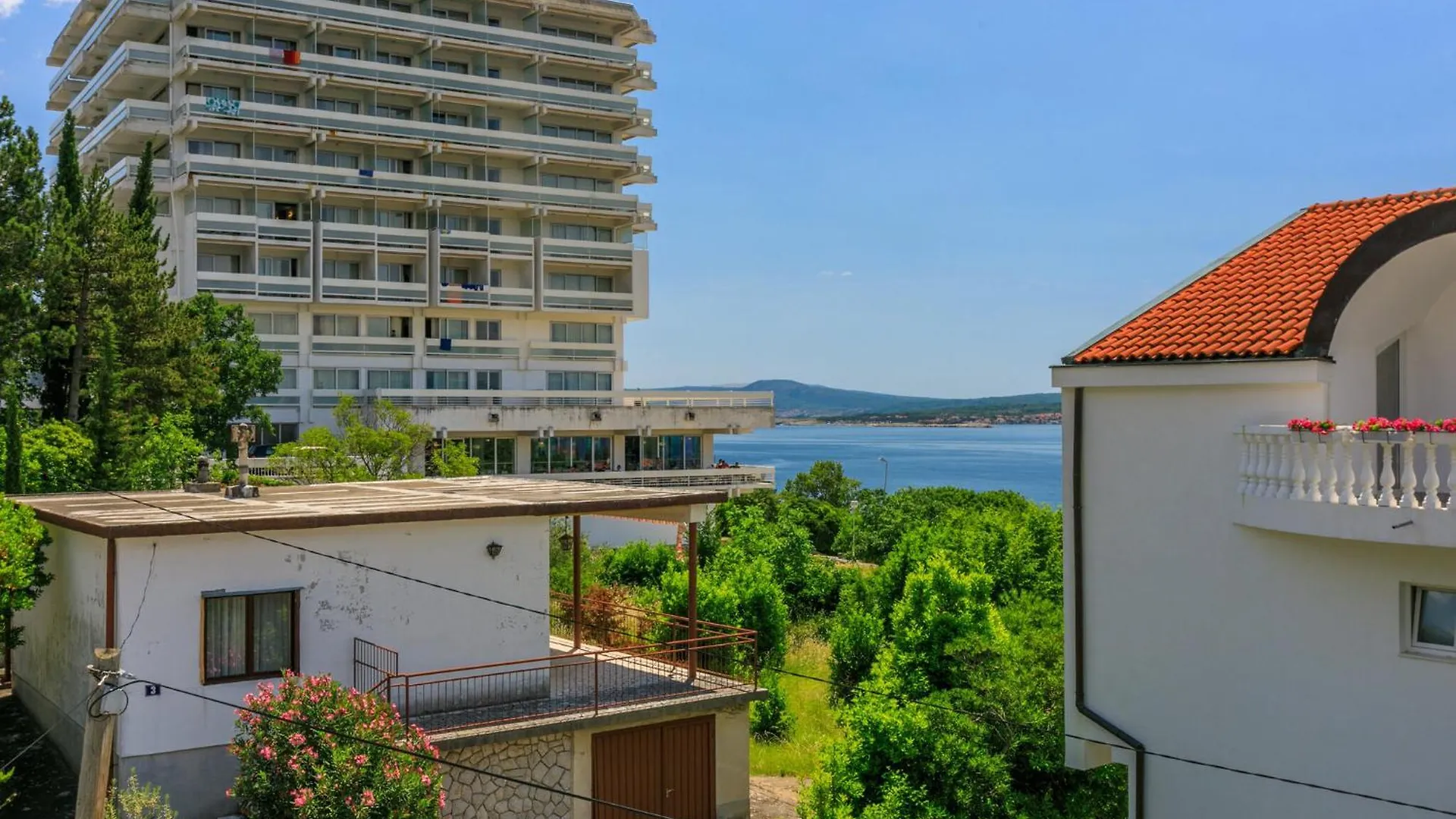 Podvezanec Apartment Dramalj 0*,