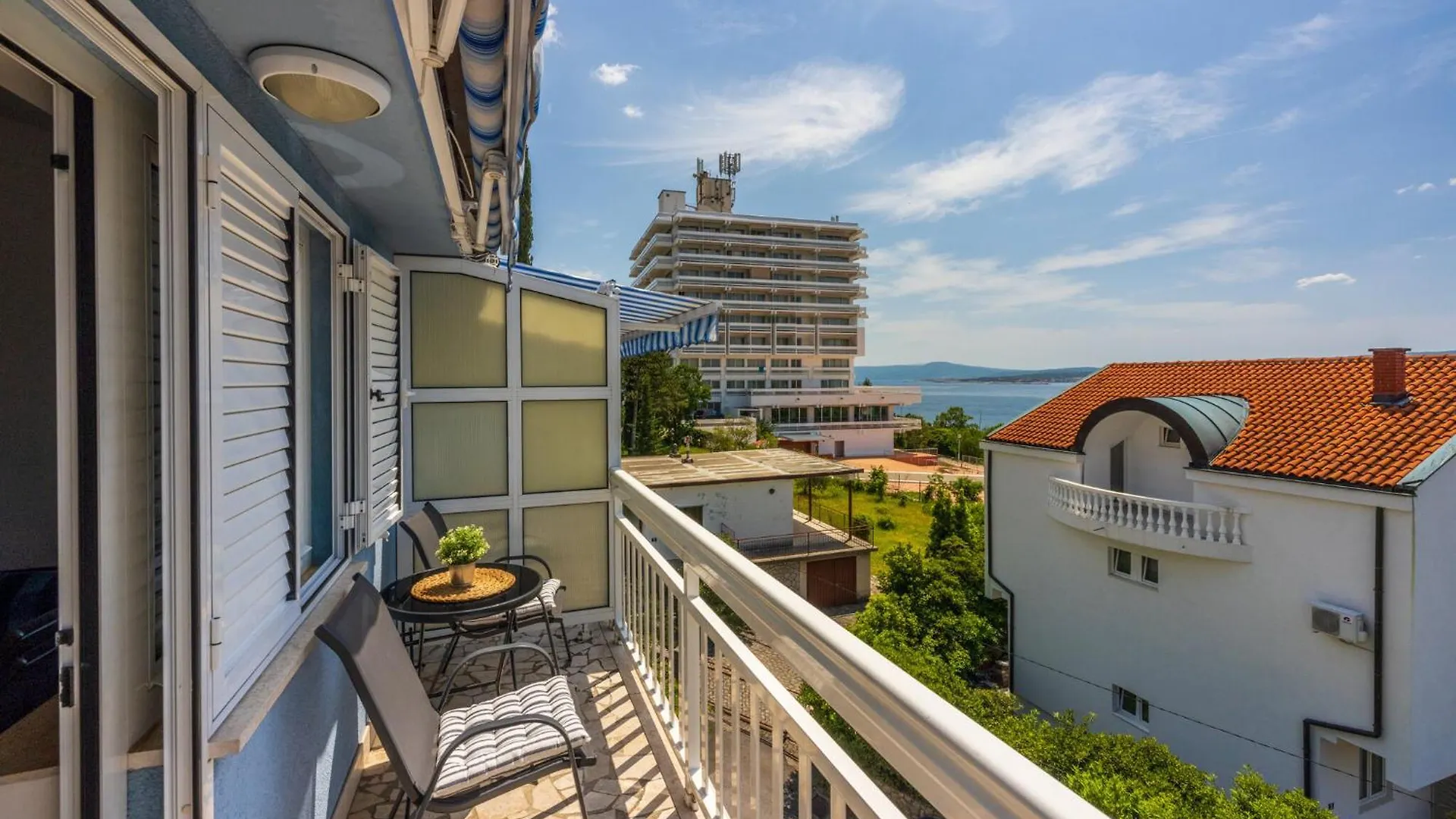 Podvezanec Apartment Dramalj Croatia