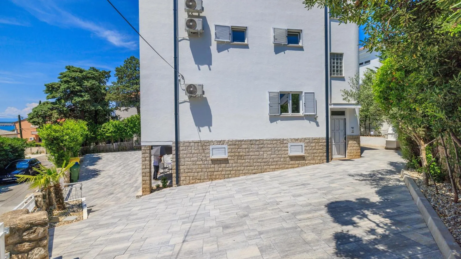 Podvezanec Apartment Dramalj 0*,